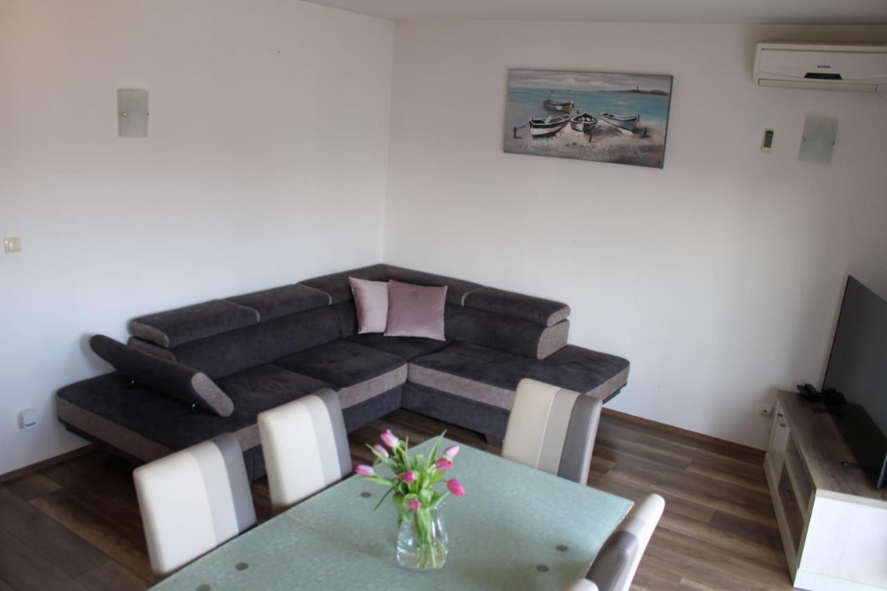Apartments Renata Donji Seget Zewnętrze zdjęcie