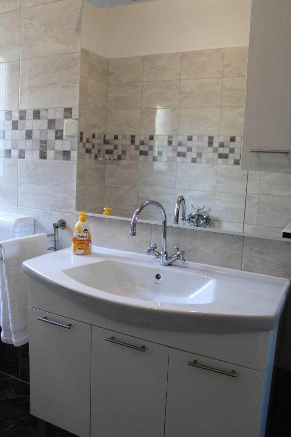 Apartments Renata Donji Seget Zewnętrze zdjęcie